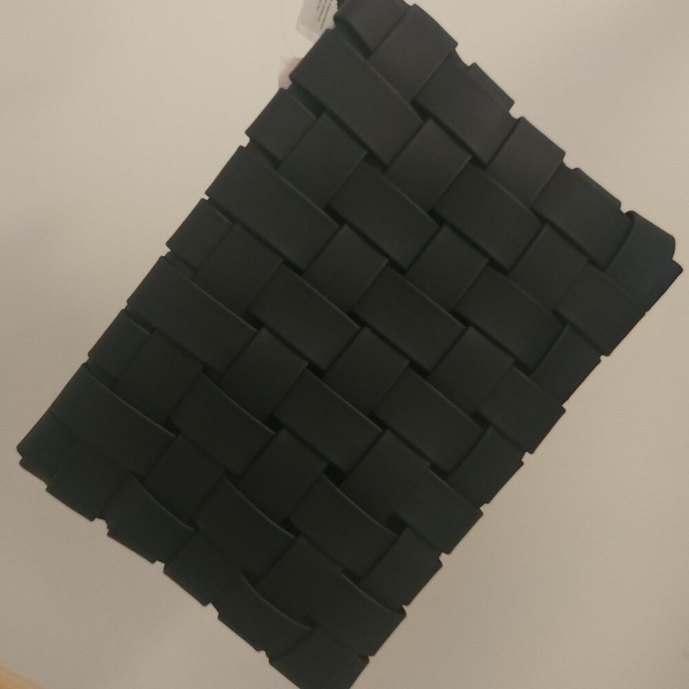 STEP out in Style in this Anthropologie Lindy Woven Clutch BLK